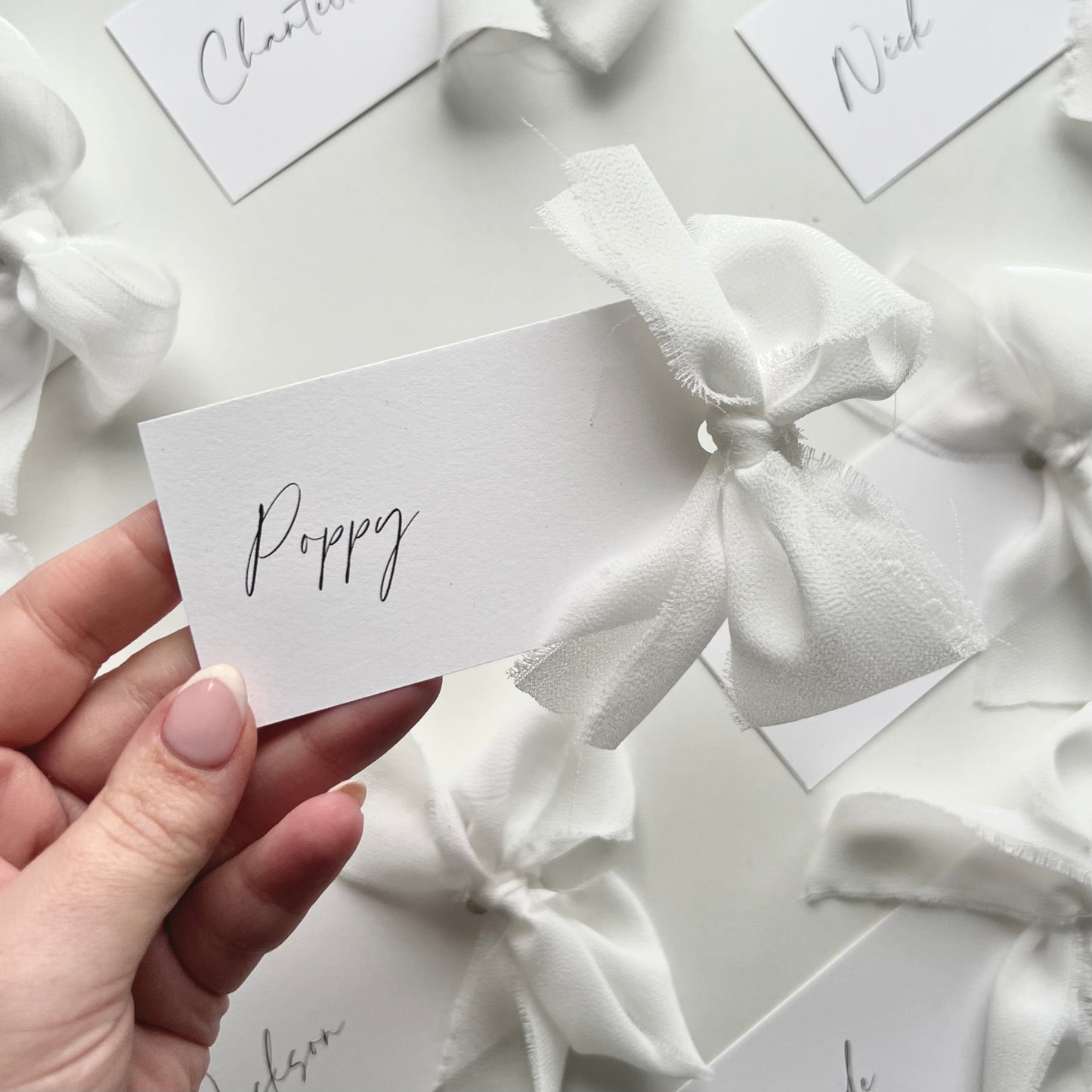 Poppy Place Card With White Bow
