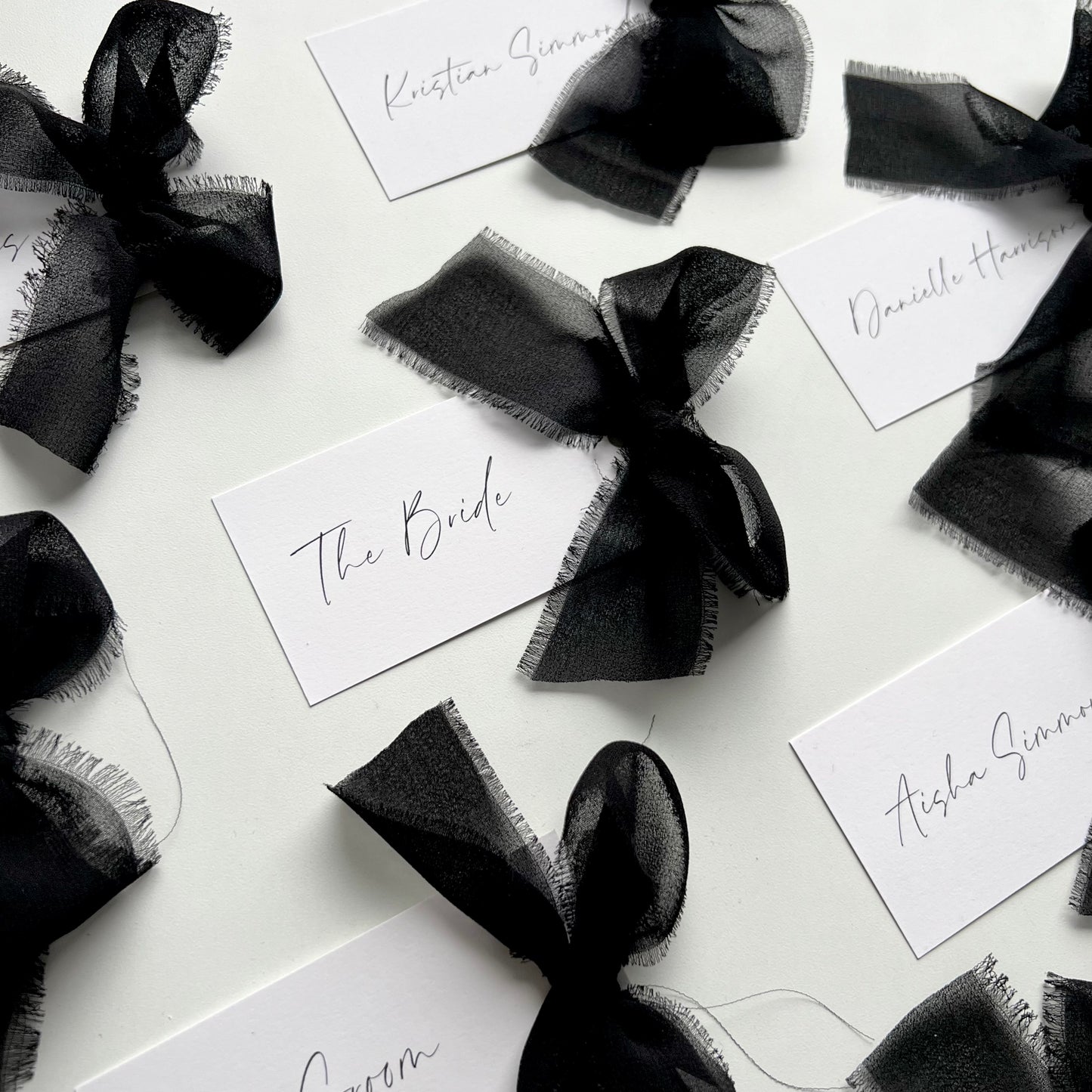 Poppy Place Card With Black Bow