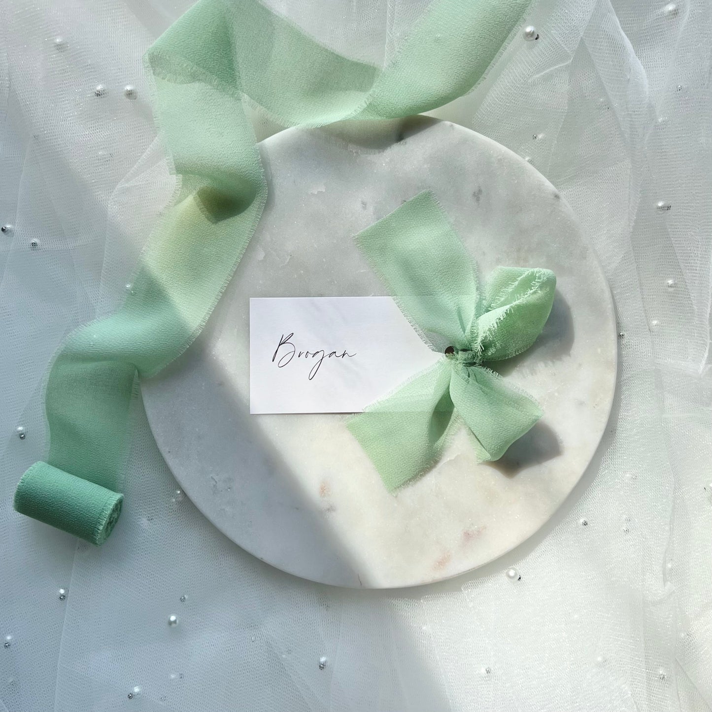 Poppy Place Card With Green Bow